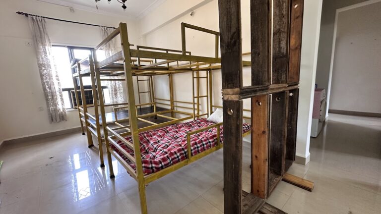 Hall | Non Ac | 6 sharing | Bunk Bed